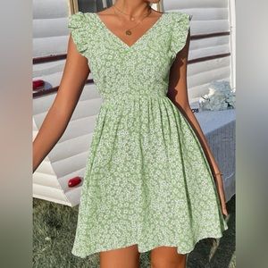 Floral Backless Ruffle Sleeve Dress